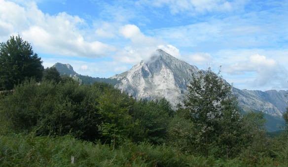 Foto Día 26 octubre - Travesía Urkiola – Anboto (1331 m) - Oleta (Bizkaia - Araba) Mañanera
